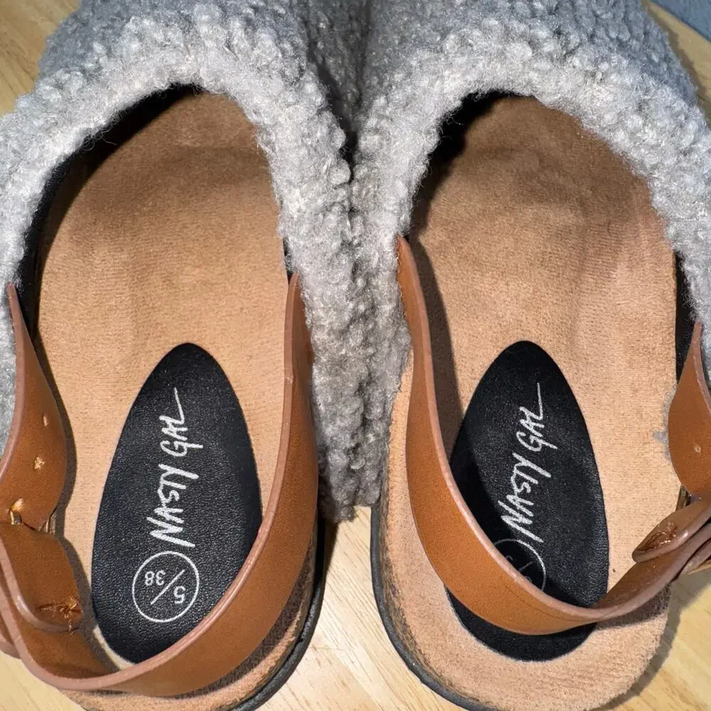 Nasty Gal Gray Faux Shearling Footbed Slip On Shoes Women’s Size 7 US